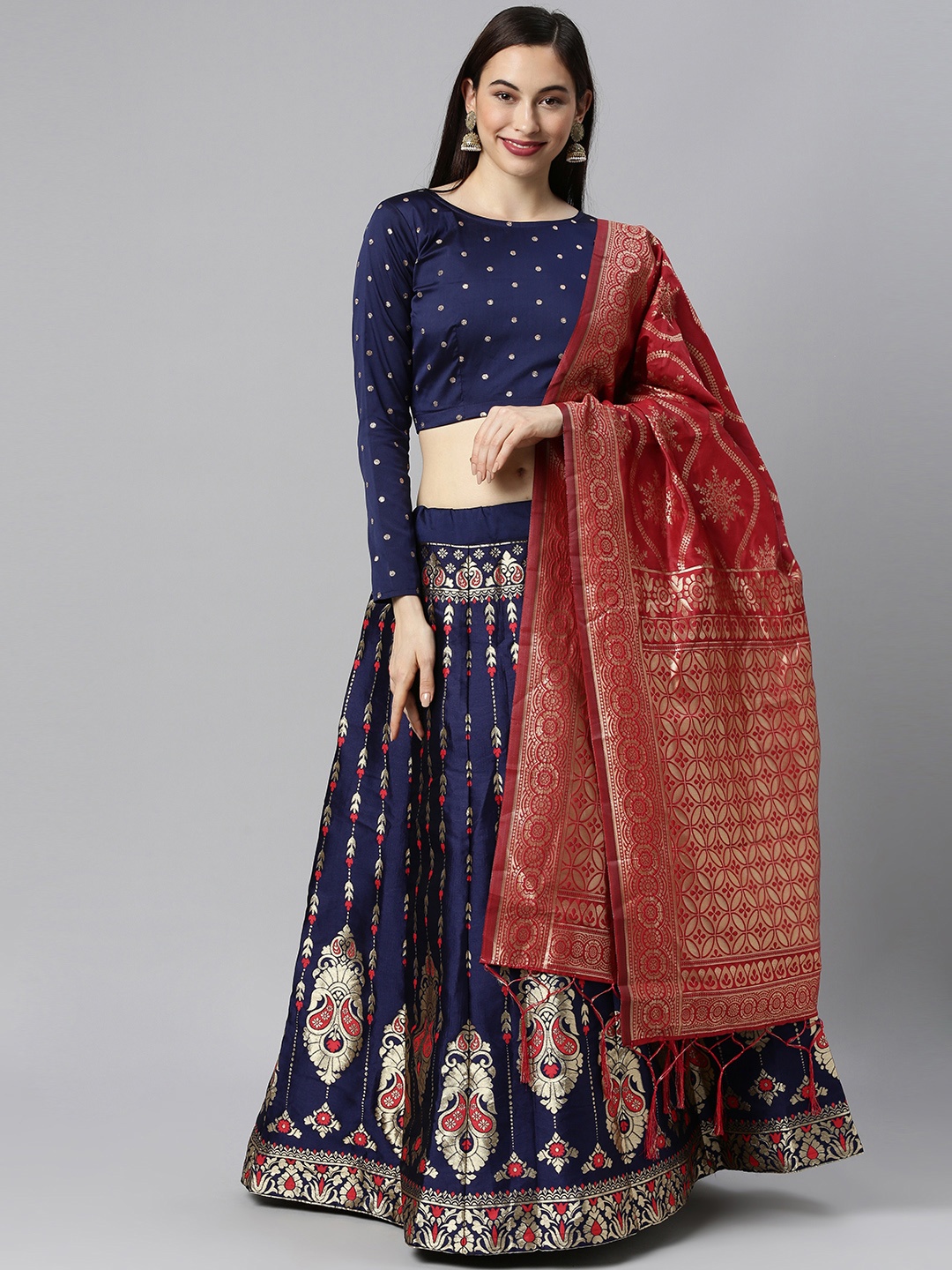 

DIVASTRI Navy Blue & Gold-Toned Semi-Stitched Lehenga & Unstitched Blouse With Dupatta