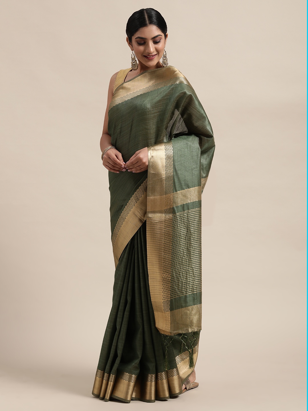 

DIVASTRI Green & Golden Silk Cotton Solid Banarasi Saree