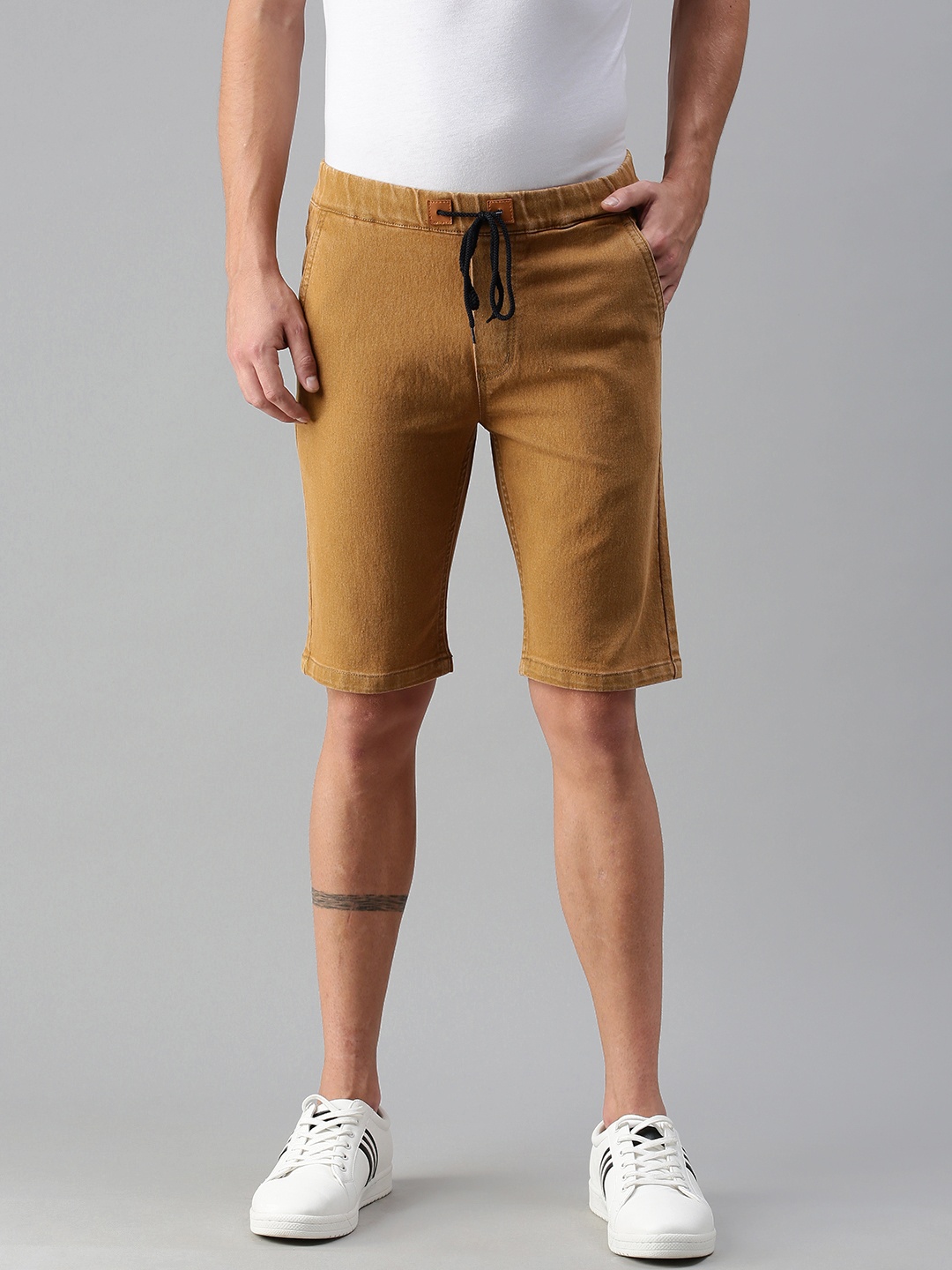 

Urbano Fashion Men Khaki Slim Fit Mid-Rise Denim Shorts