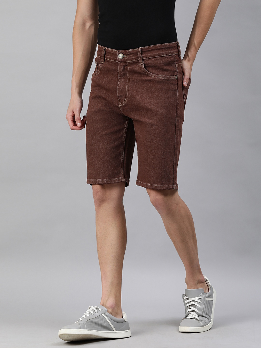 

Urbano Fashion Men Brown Solid Slim Fit Denim Shorts