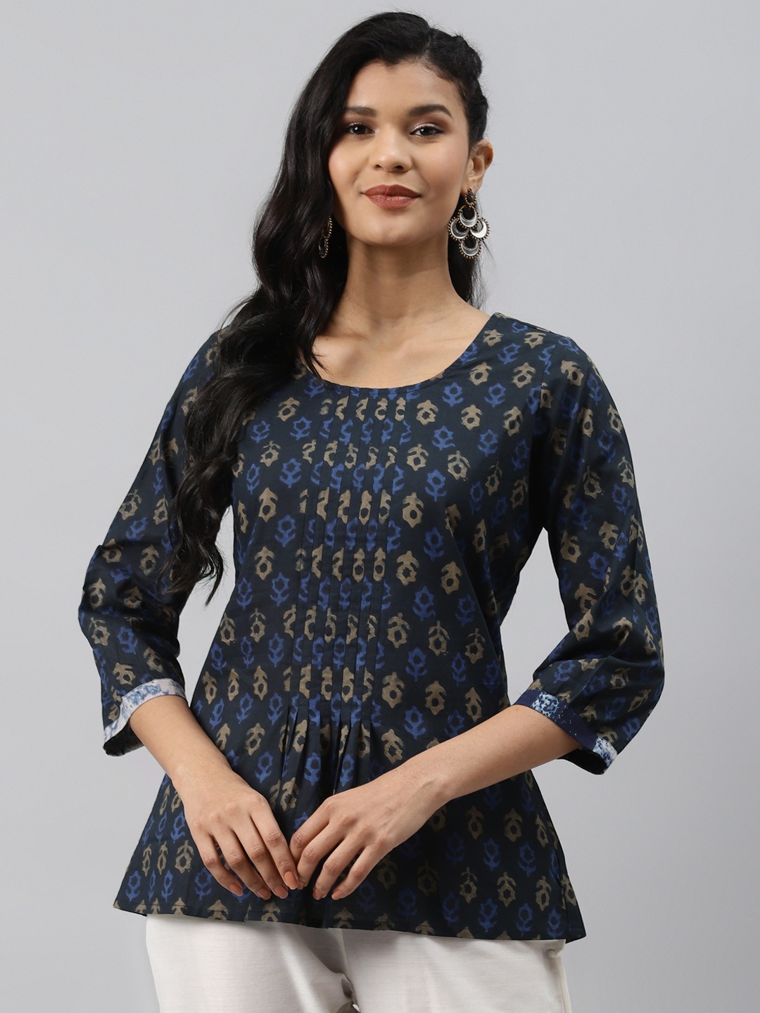 

Readiprint Fashions Women Navy Blue & Beige Pure Cotton Printed Top