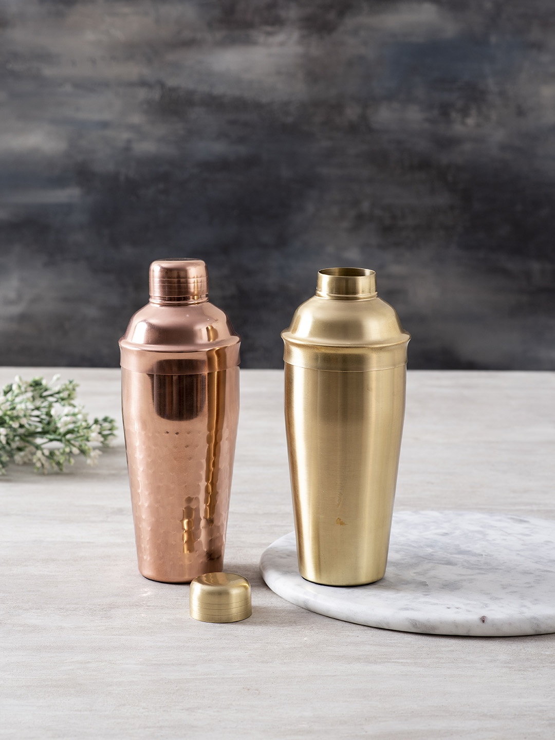 

nestroots Set Of 2 Copper & Gold-Toned Stainless Steel Cocktail Shakers 750 ml