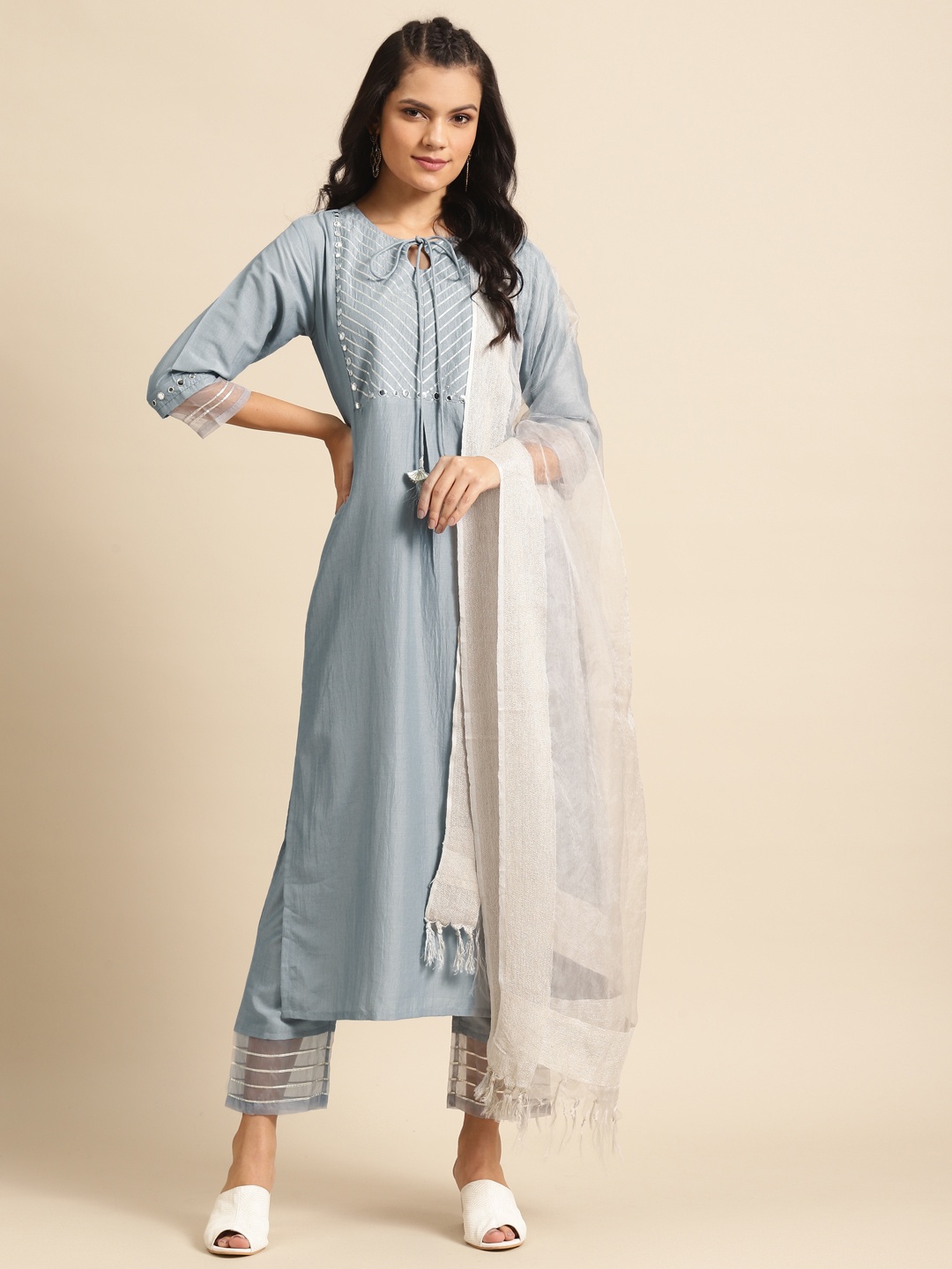 

Varanga Women Grey & Off-White Gotta Patti Detail Kurta with Trousers & Dupatta