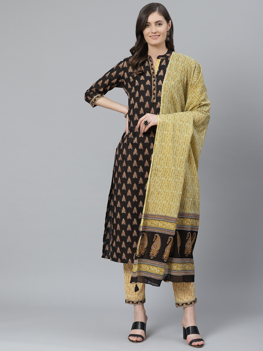 

AHIKA Women Black & Yellow Printed Pure Cotton Kurta with Trousers & Dupatta