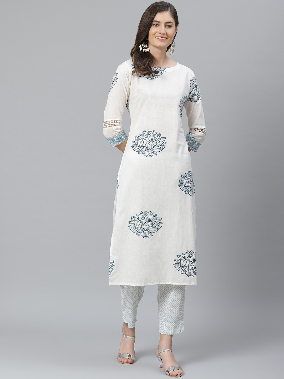 

AHIKA Women White & Blue Pure Cotton Printed Kurta with Trousers