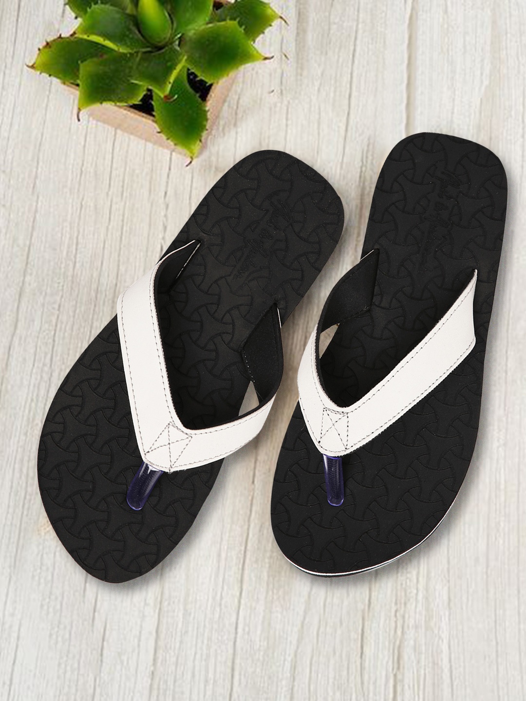 

Mast & Harbour Women White & Black Textured Thong Flip-Flops