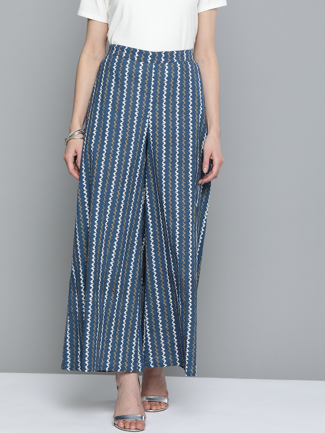 

HERE&NOW Women Blue & White Pure Cotton Striped Wide Leg Palazzos