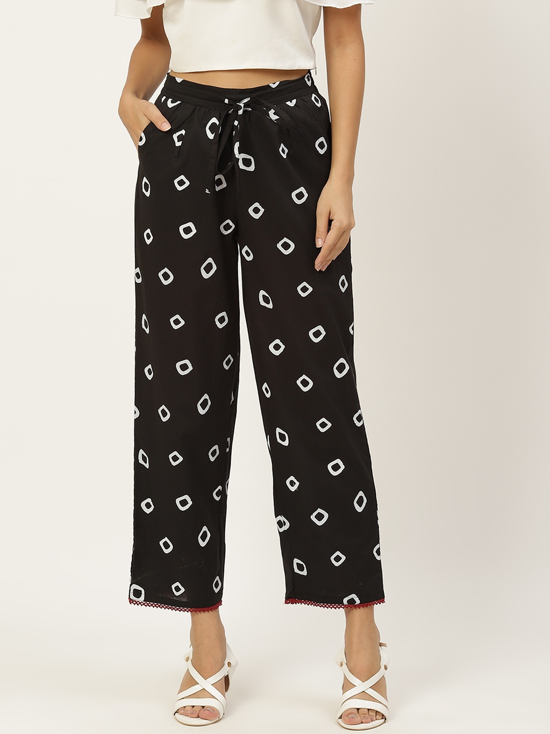 

Moda Rapido Women Black & White Geometric Printed Pure Cotton Cropped Palazzos