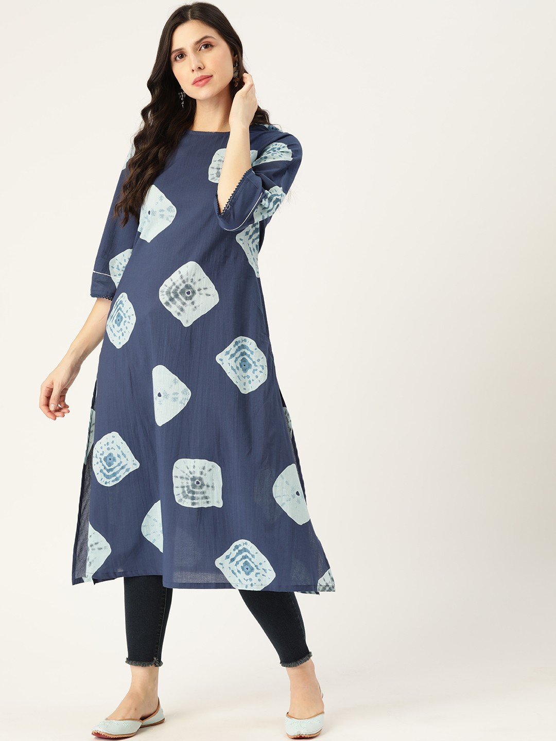 

Moda Rapido Women Navy Blue & White Geometric Printed Pure Cotton Flared Sleeves Kurta