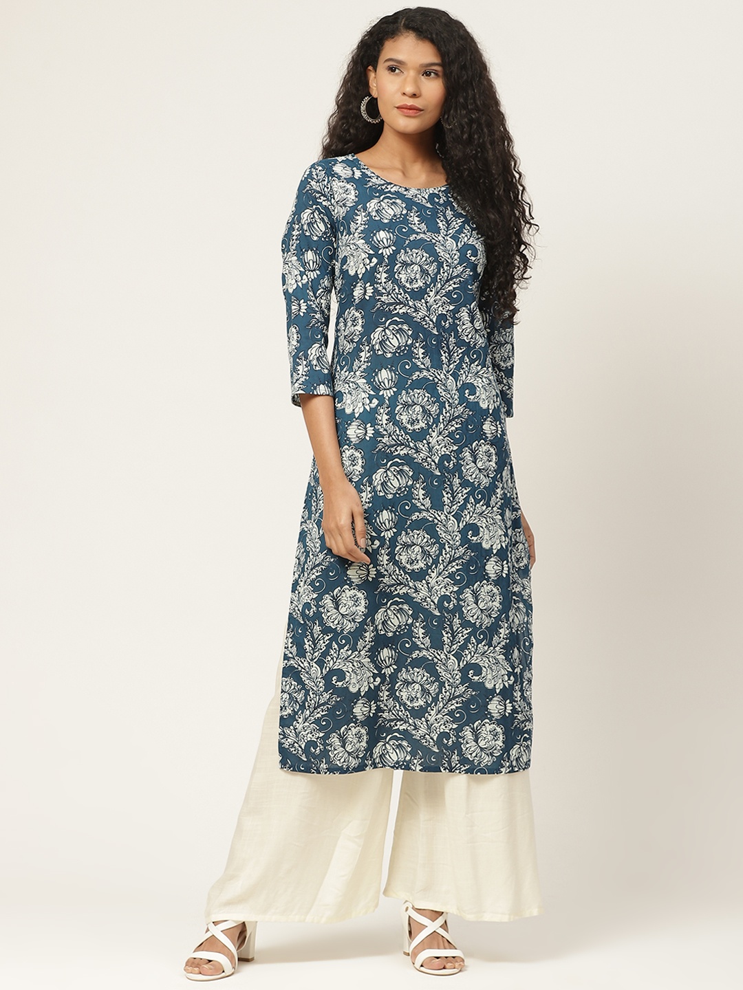 

Moda Rapido Women Blue & Off White Floral Printed Straight Kurta