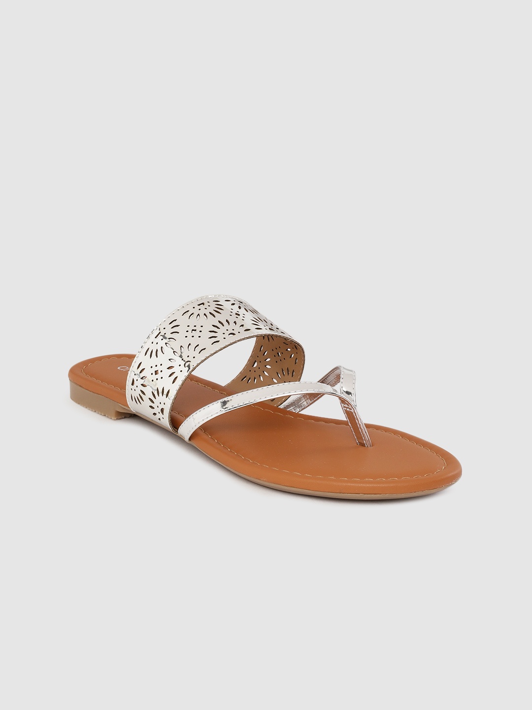 

DressBerry Women Silver-Toned Laser Cuts Open Toe Flats