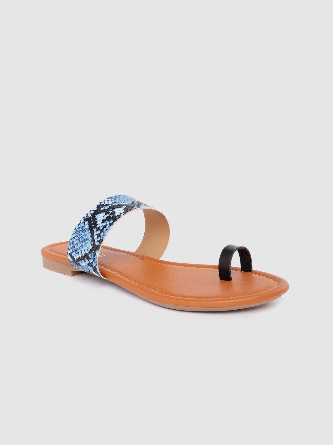 

DressBerry Women Blue & Black Snakeskin Print One Toe Flats