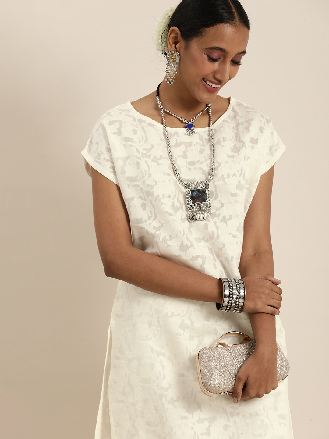 Taavi Women White Cora Handcrafted Ethnic Motifs Kurta