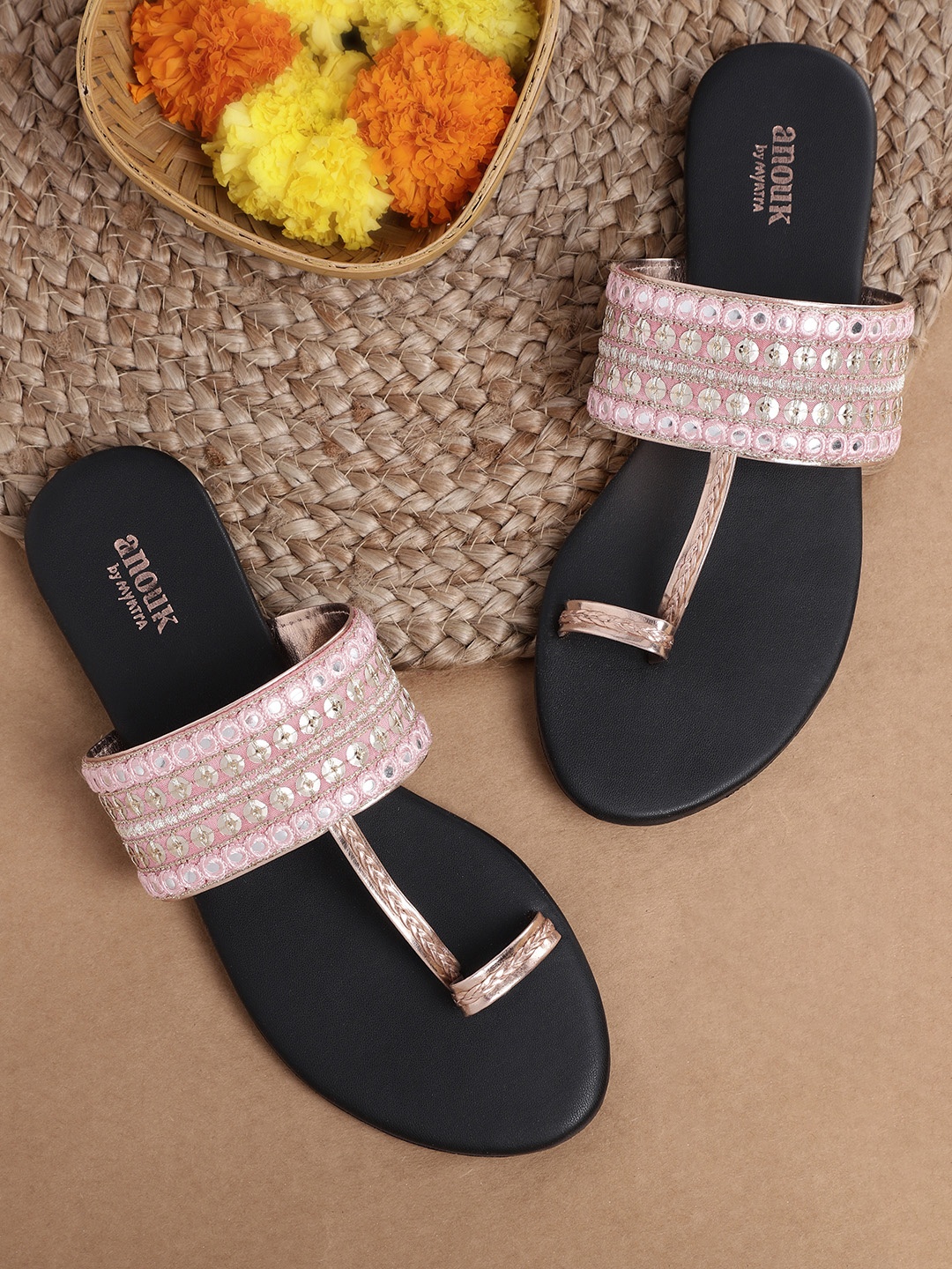 

Anouk Women Pink & Gold-Toned Embellished One Toe Flats