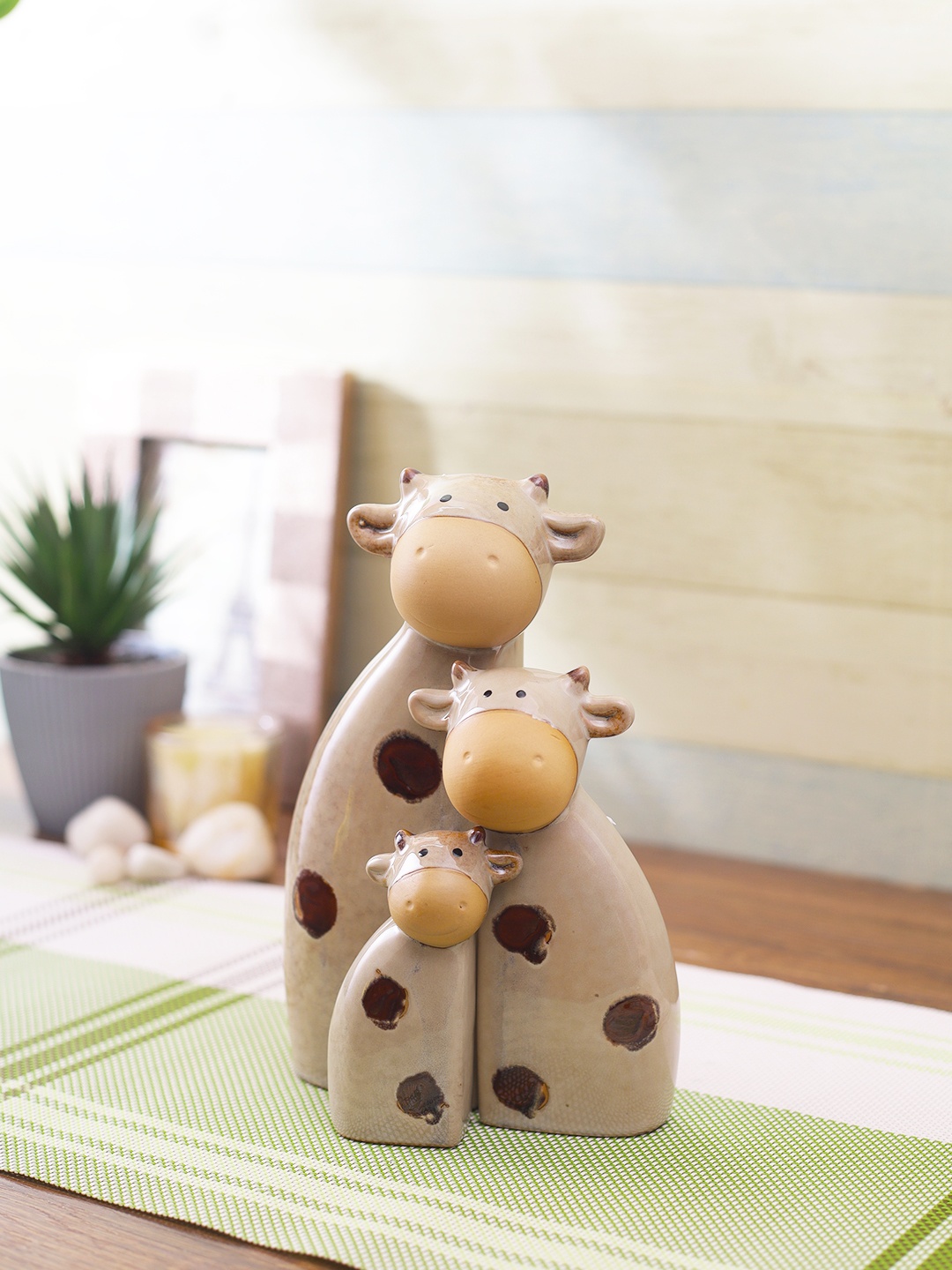 

TAYHAA Set Of 3 Brown & Beige Cow Showpieces