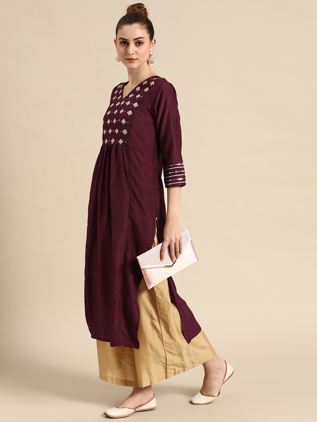 

Varanga Women Burgundy & Golden Ethnic Motifs Yoke Design Sequinned Kurta