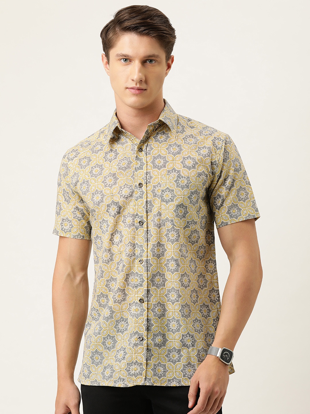 

Burnt Umber Men Grey & Yellow Regular Fit Hand Block Printed Casual Shirt