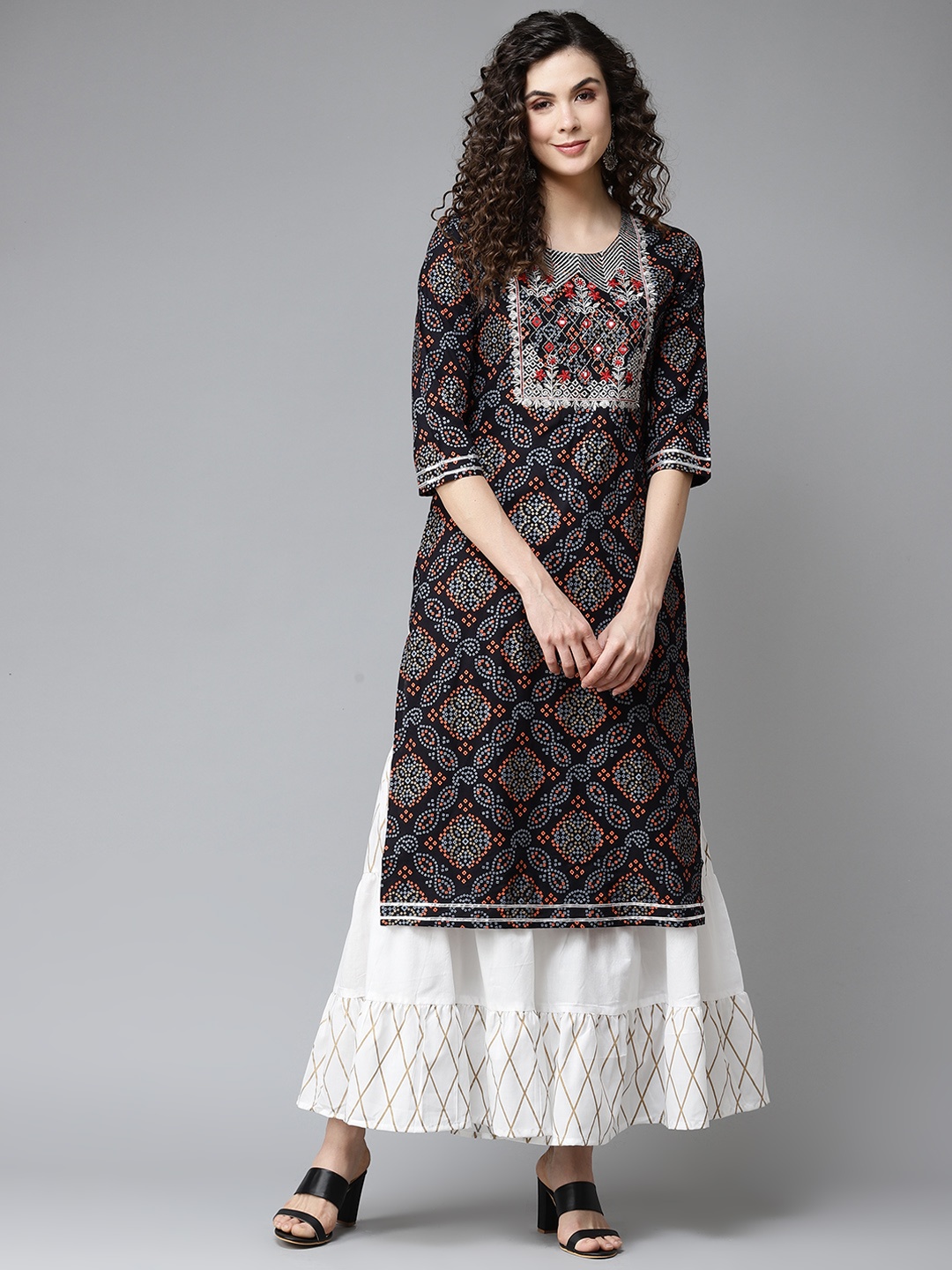 

GoSriKi Women Black & White Printed Kurta with Sharara