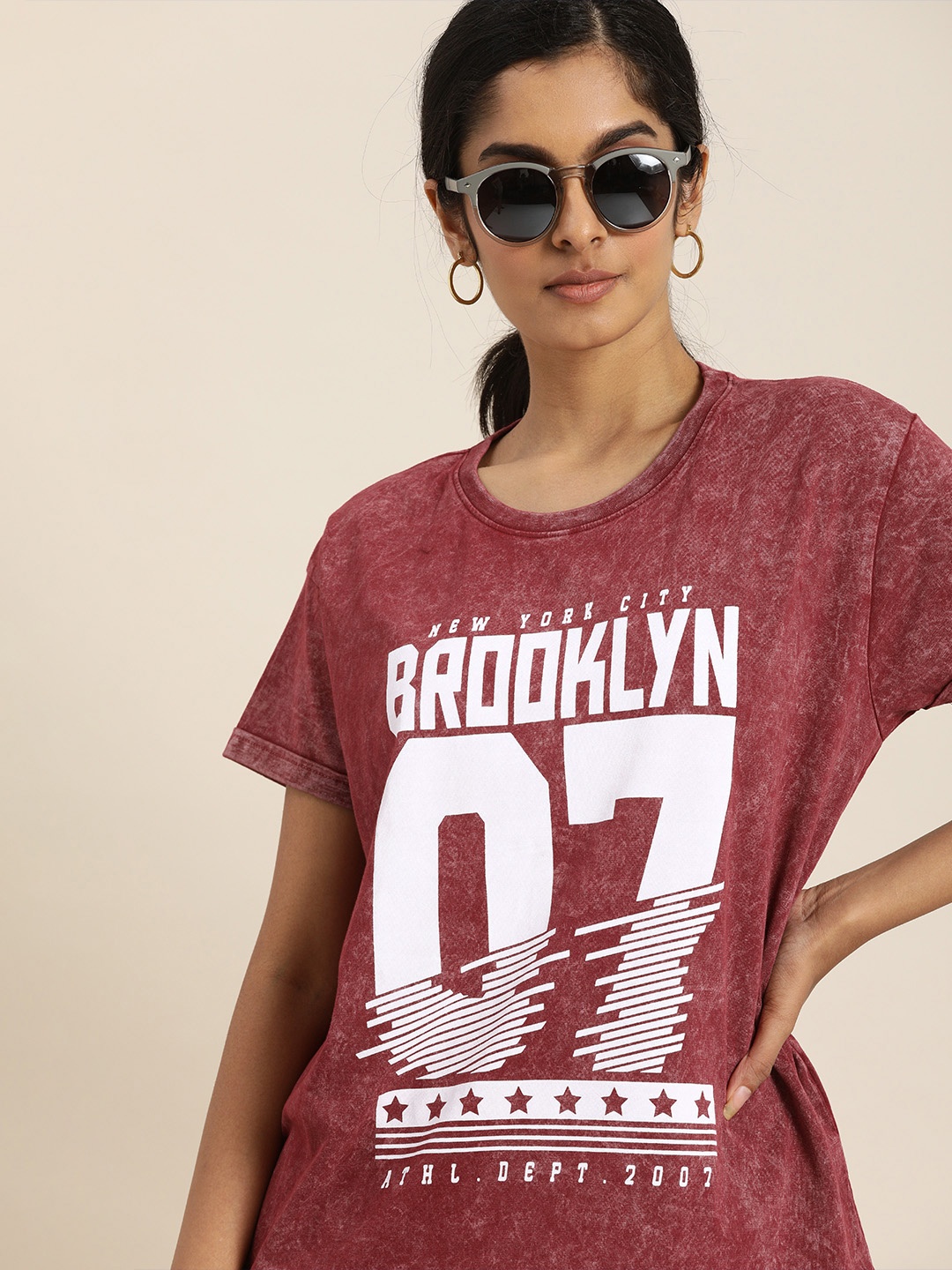 

DILLINGER Women Maroon & White Typography Printed Drop-Shoulder Sleeves Boxy T-shirt