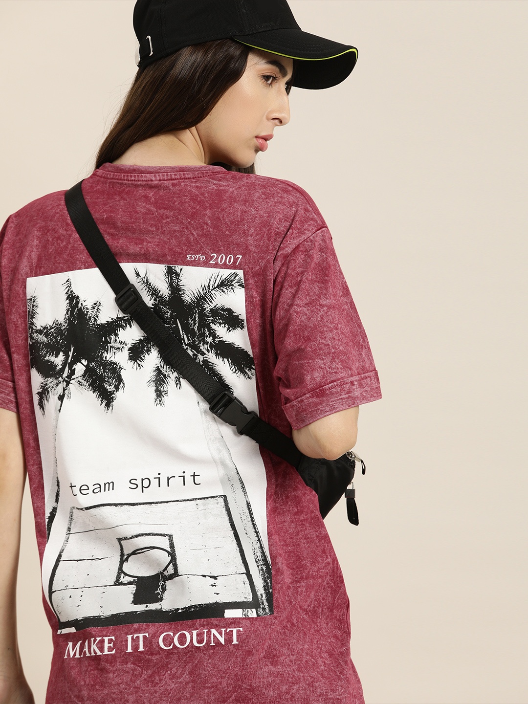 

DILLINGER Women Maroon Back Printed Drop-Shoulder Sleeves Oversized Pure Cotton T-shirt