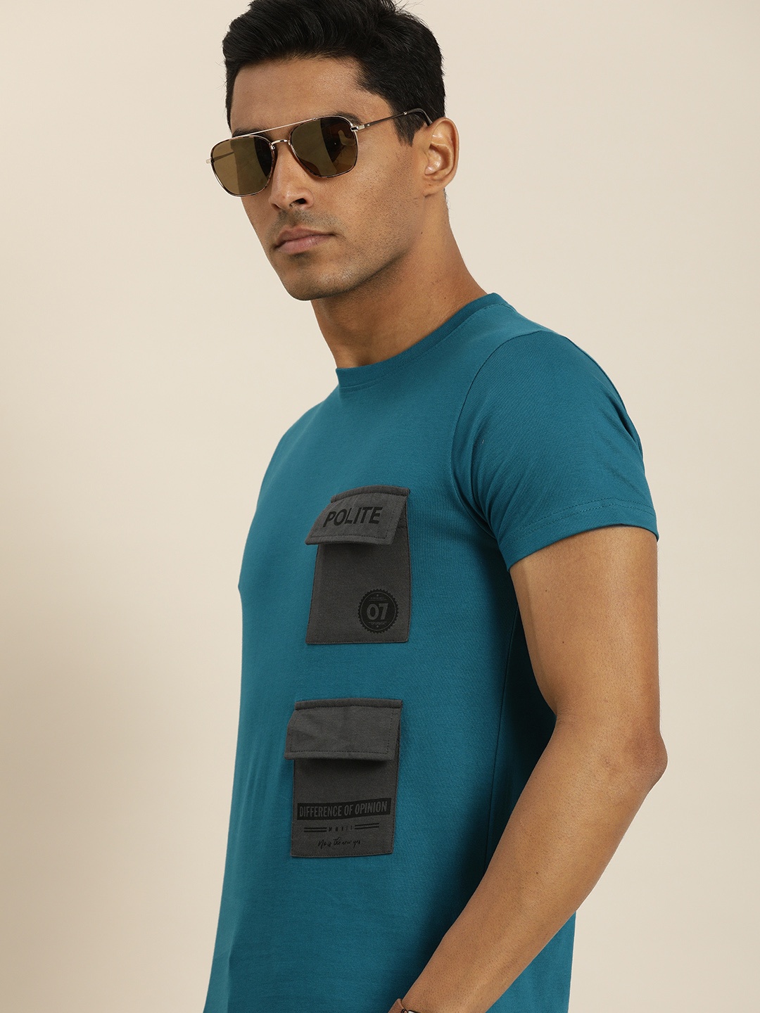 

Difference of Opinion Men Blue Cotton Colourblocked Pure Cotton T-shirt