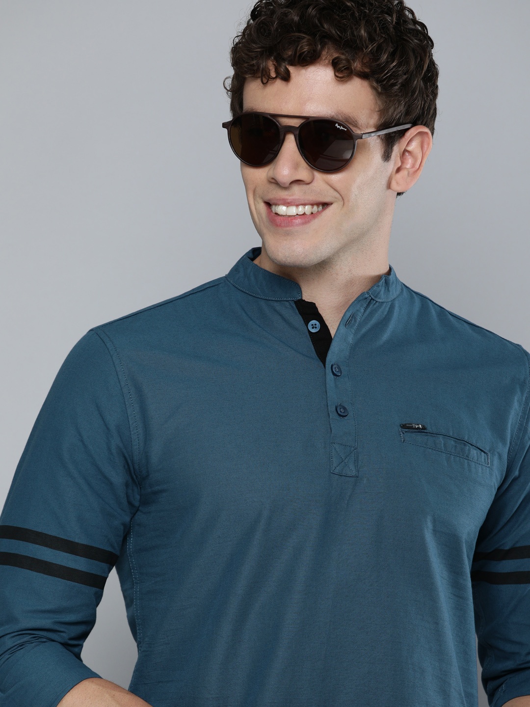 

The Indian Garage Co Men Navy Blue Solid Pure Cotton Kurta