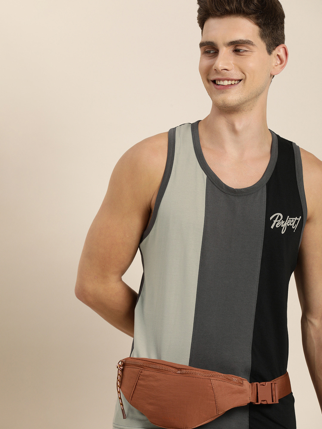 

Difference of Opinion Men Grey Black Colourblocked Pure Cotton T-shirt