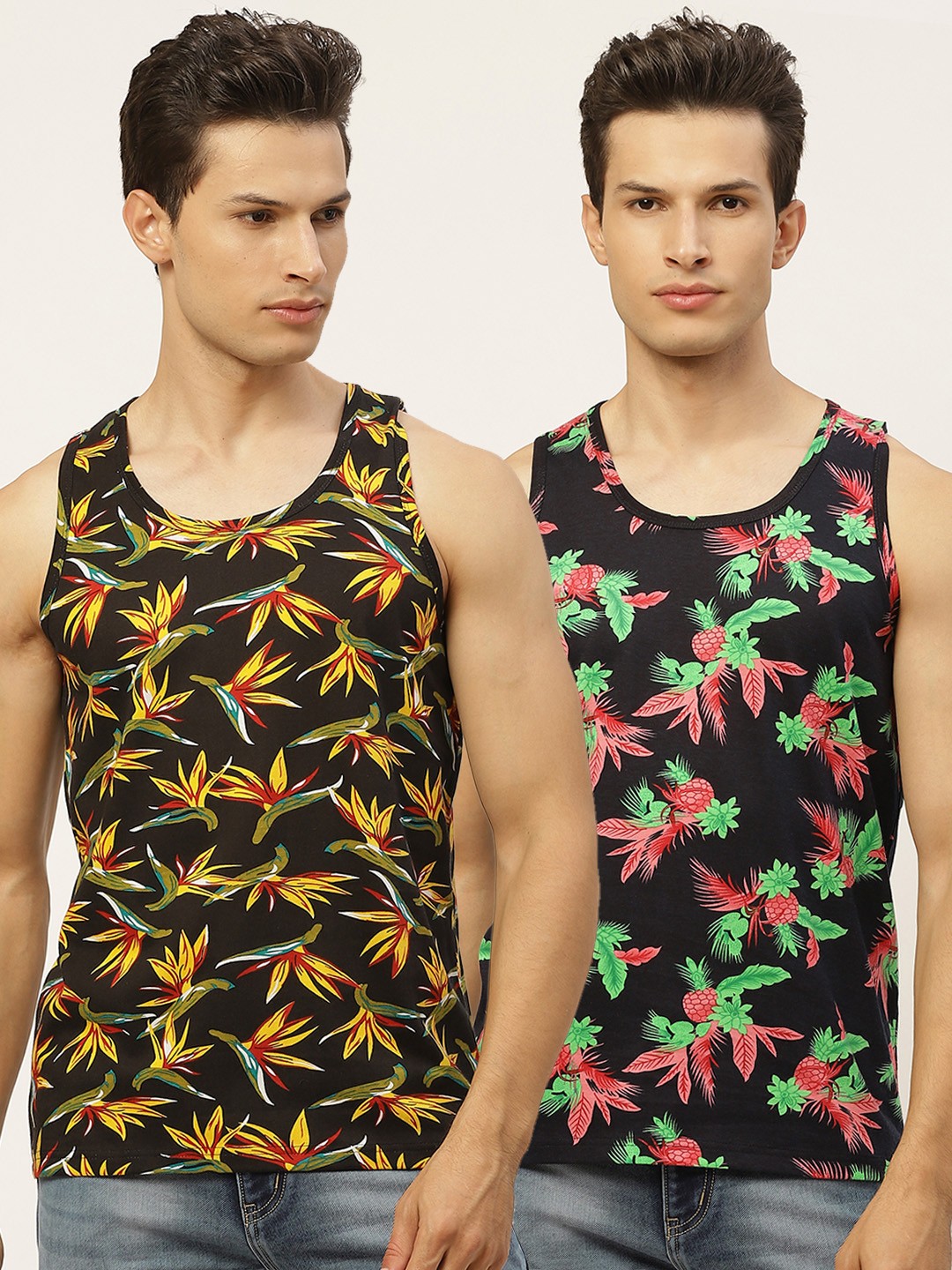 

VEIRDO Men Pack Of Two Pure Cotton Printed Round Neck T-shirt, Black