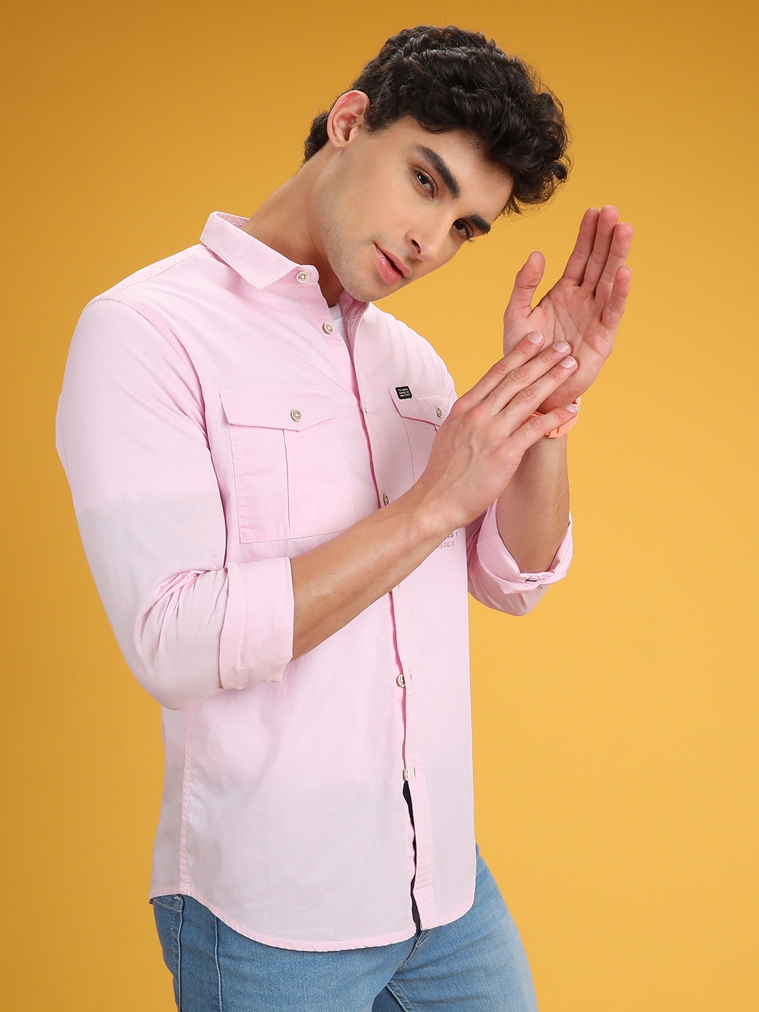 

The Indian Garage Co Men Pink Slim Fit Solid Casual Shirt