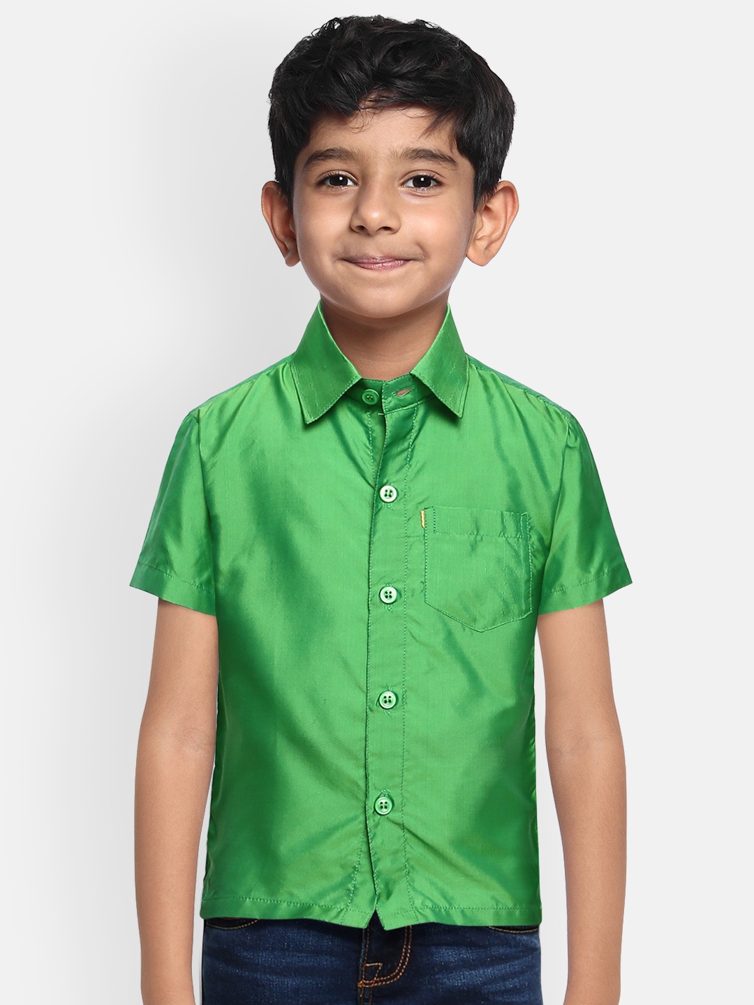 

THANGAMAGAN Boys Green Regular Fit Solid Casual Shirt