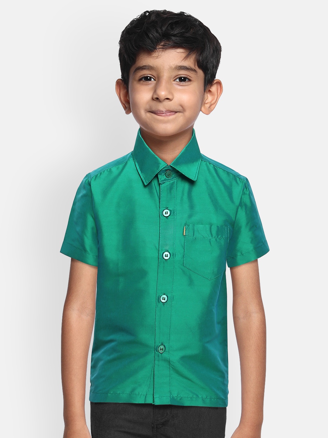 

THANGAMAGAN Boys Green Regular Fit Solid Casual Shirt