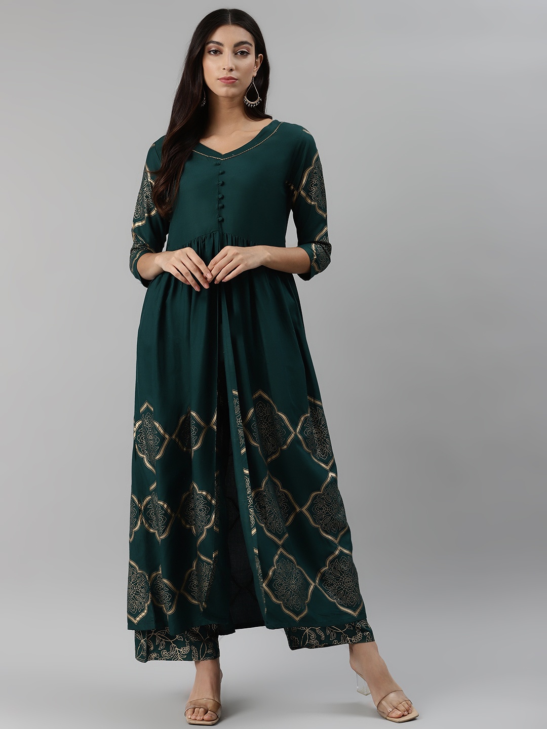 

aayusika Women Green & Golden Printed Kurta with Palazzos