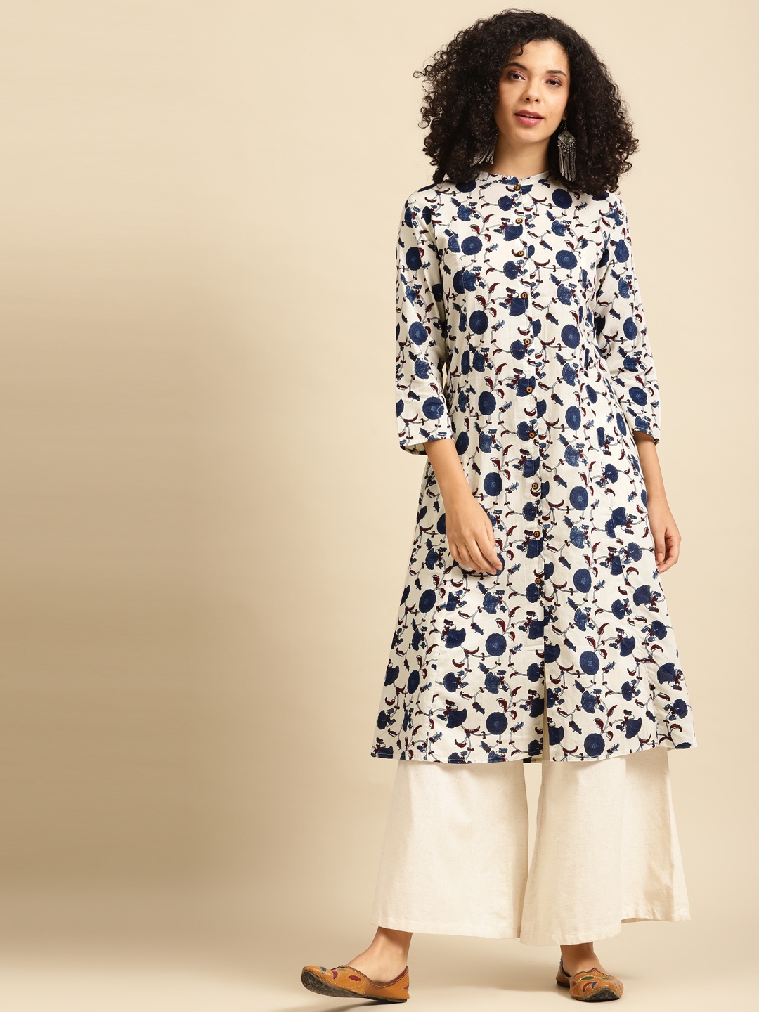 

anayna Women White & Navy Blue Ethnic Motifs Screen Print Cotton Kurta