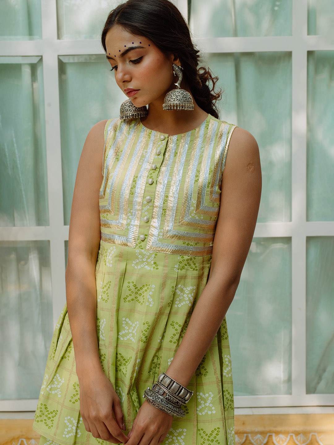 

anayna Women Green & White Bandhani Printed Kurta with Palazzos