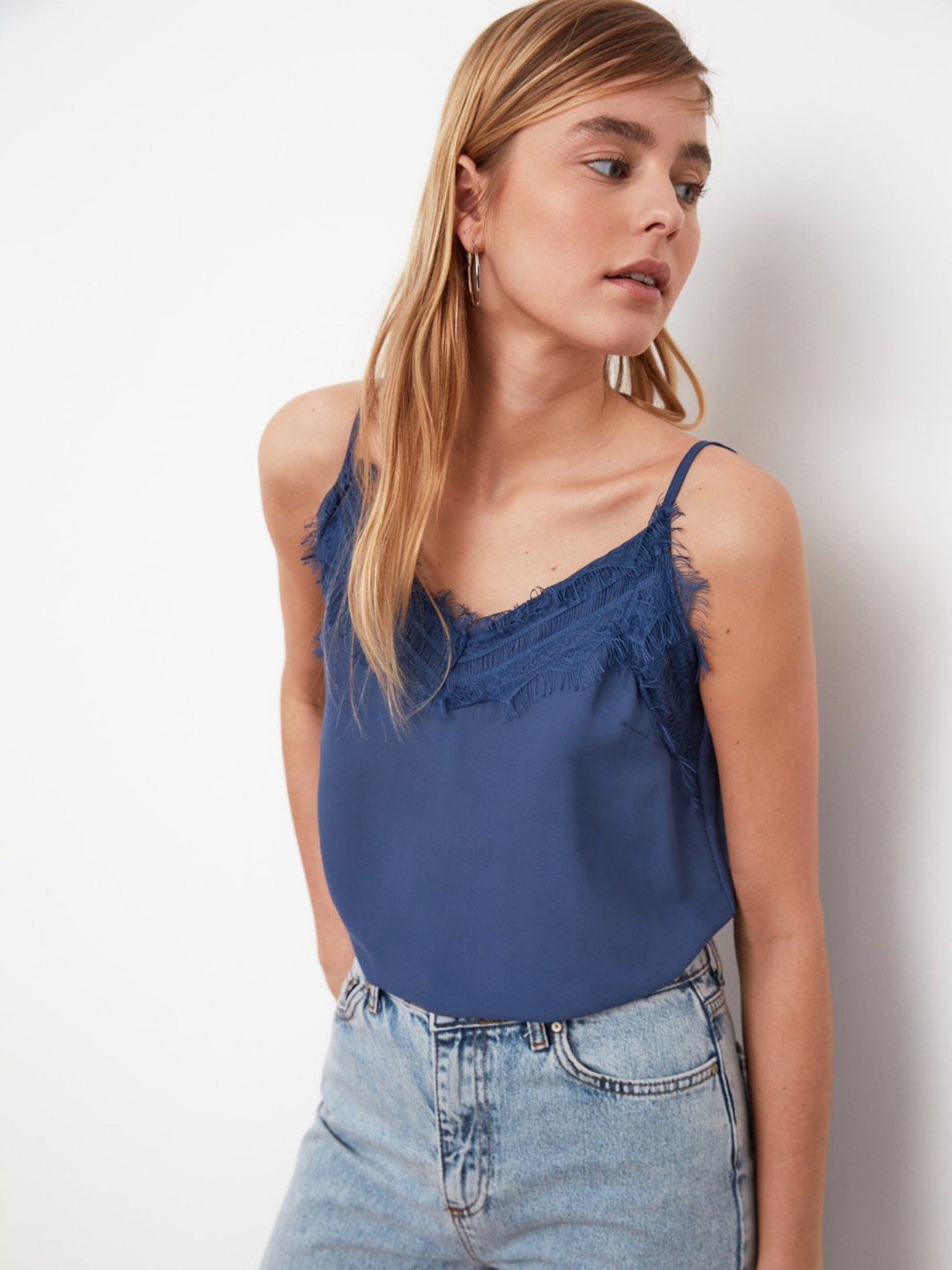 

Trendyol Blue Solid Lacy Fringed Shoulder Straps Slip Top