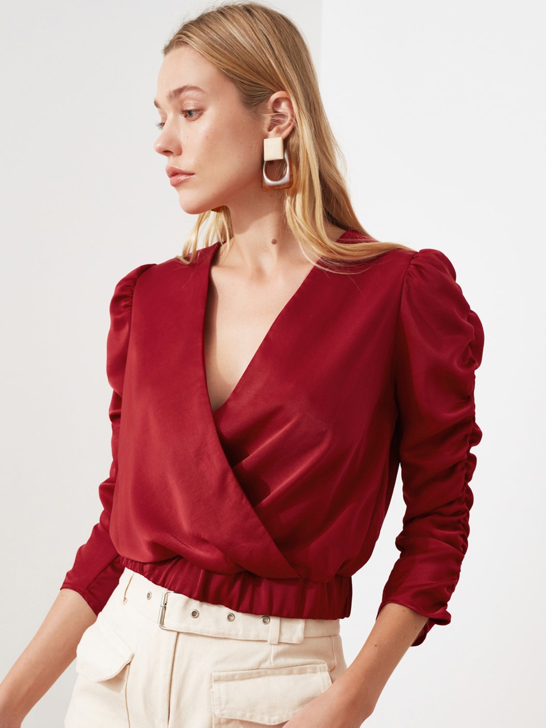 

Trendyol Red Satin Finish Ruched Puff Sleeves Wrap Top