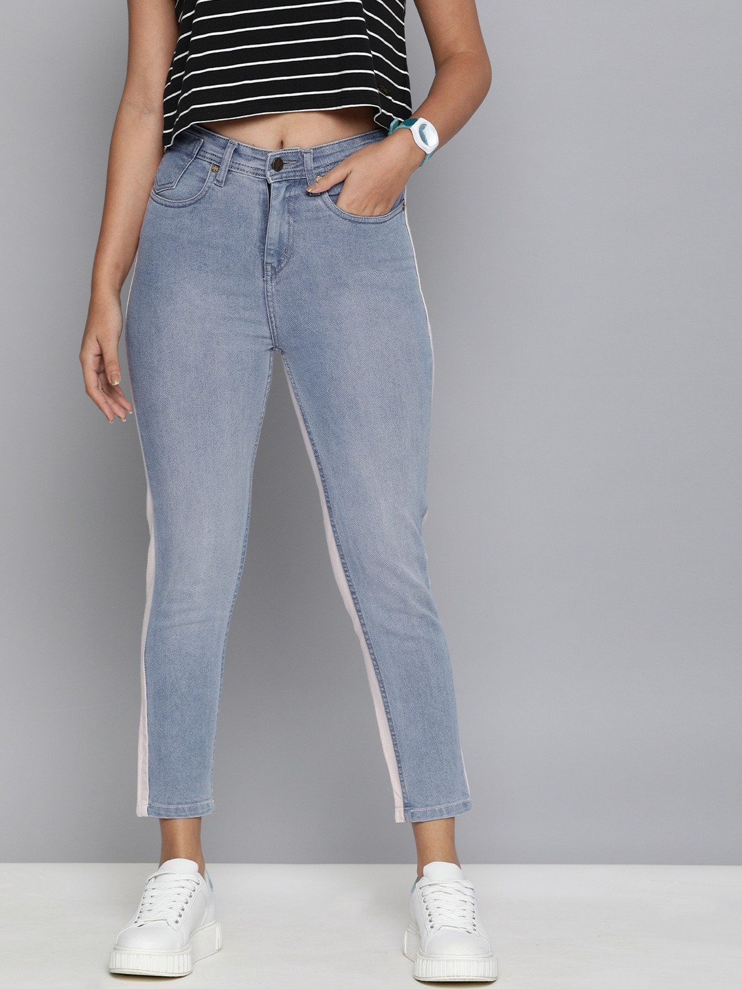 

Kook N Keech Women Blue & Pink Faded & Colourblocked Skinny Fit Stretchable Crop Jeans