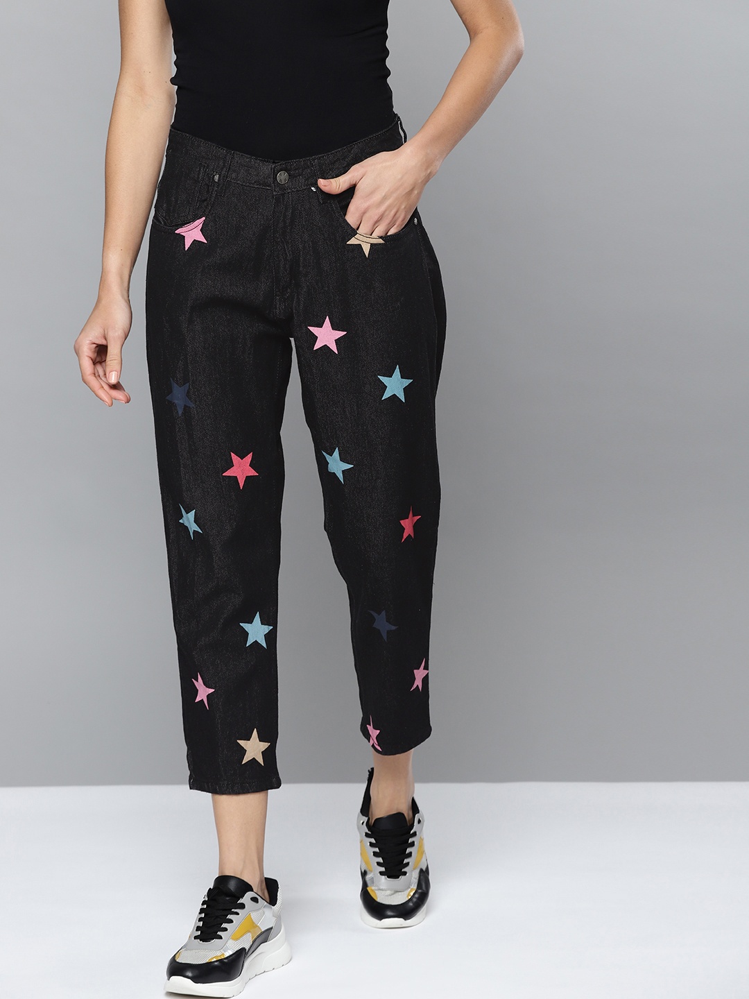 

Kook N Keech Women Black Boyfriend Fit Printed Stretchable Jeans