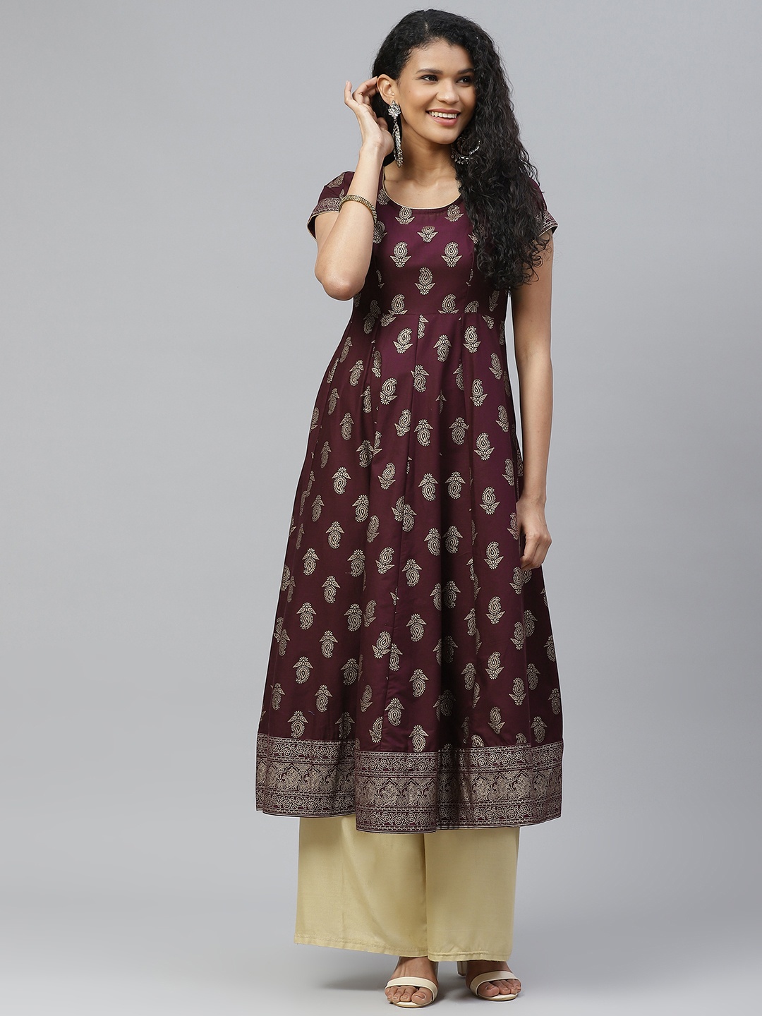 

Poshak Hub Women Purple & Golden Ethnic Motifs Printed Pure Cotton Kurta