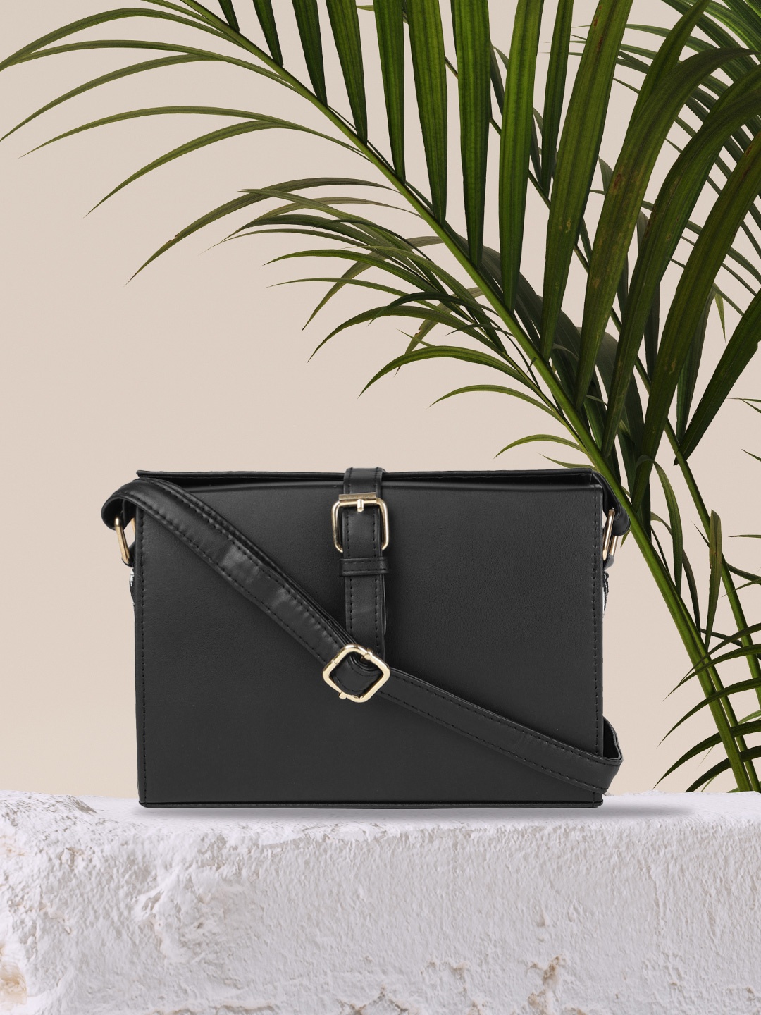 

AccessHer Black Solid Sling Bag