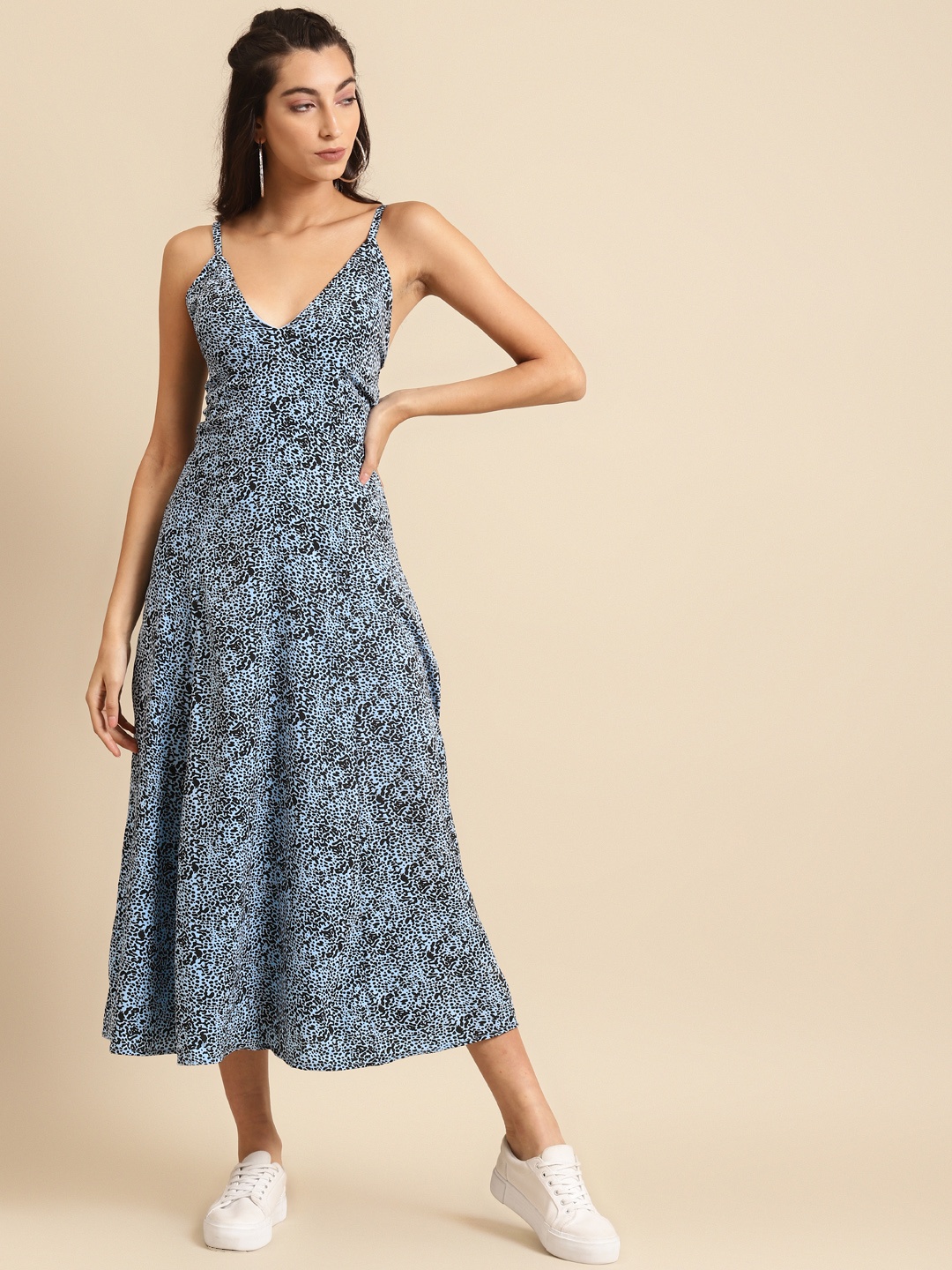 

DODO & MOA Women Blue & Black Printed A-Line Dress