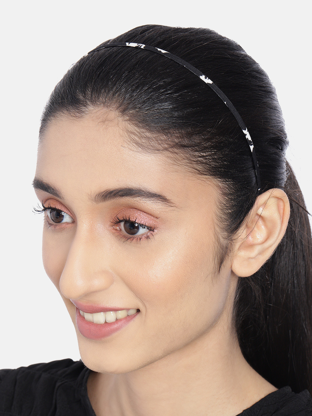 

AccessHer Women Black & White Hairband