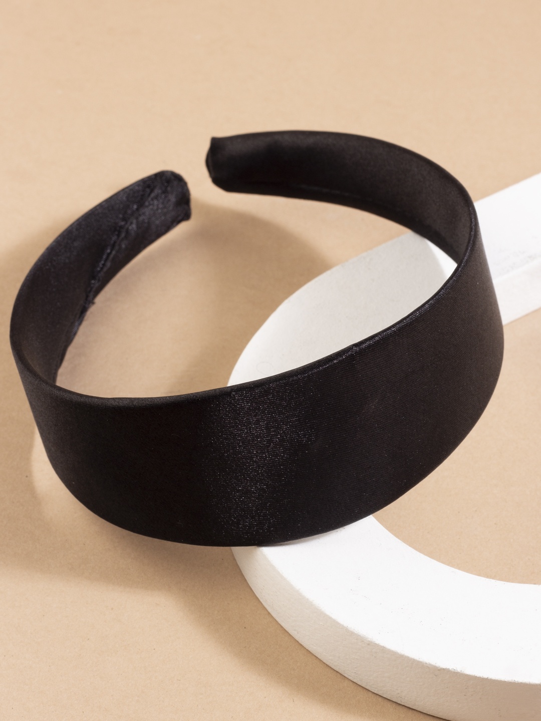 

AccessHer Women Black Solid Hairband