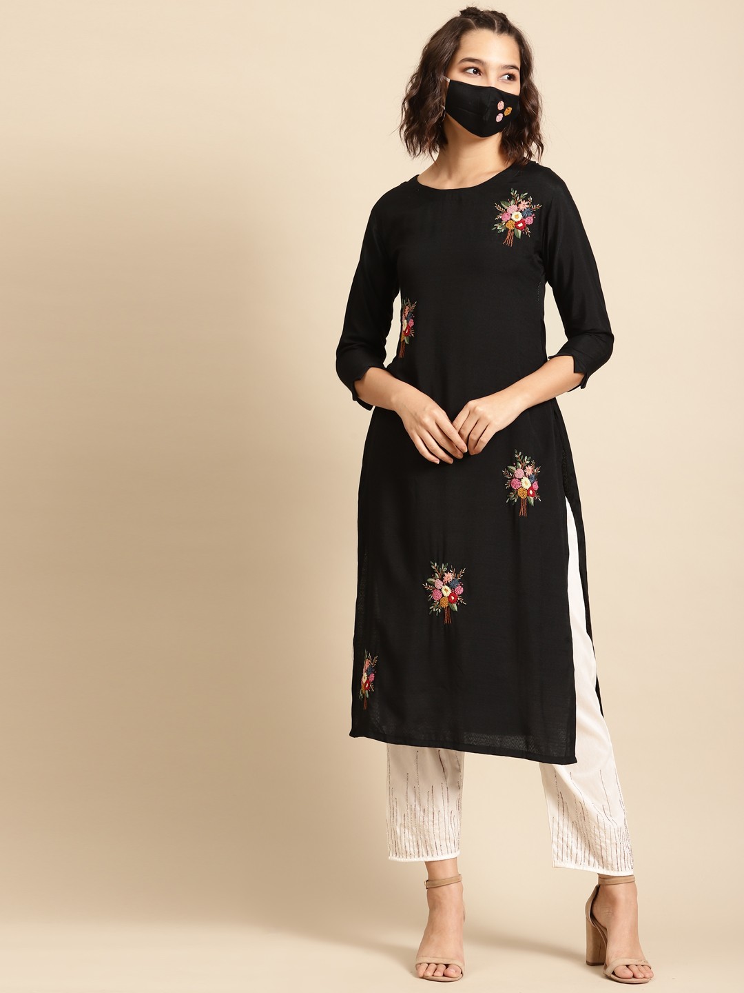 

FASHOR Women Black & Pink Floral Embroidered Thread Work Floral Kurta with Mask