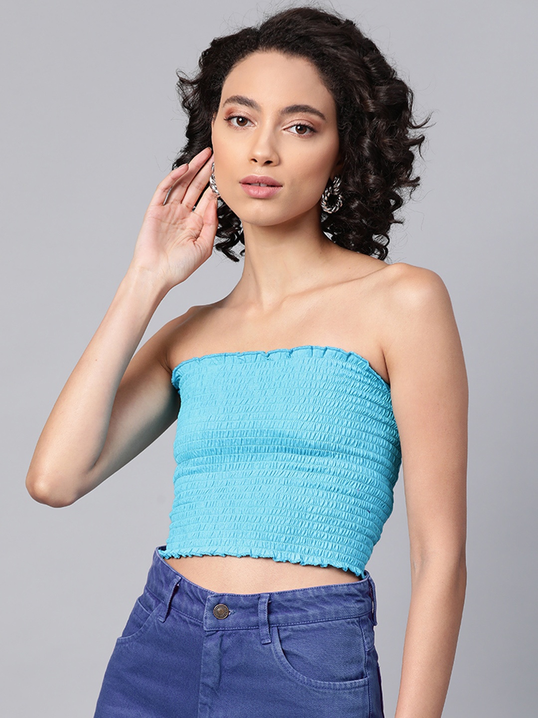 

SASSAFRAS Blue Solid Smocked Crop Top