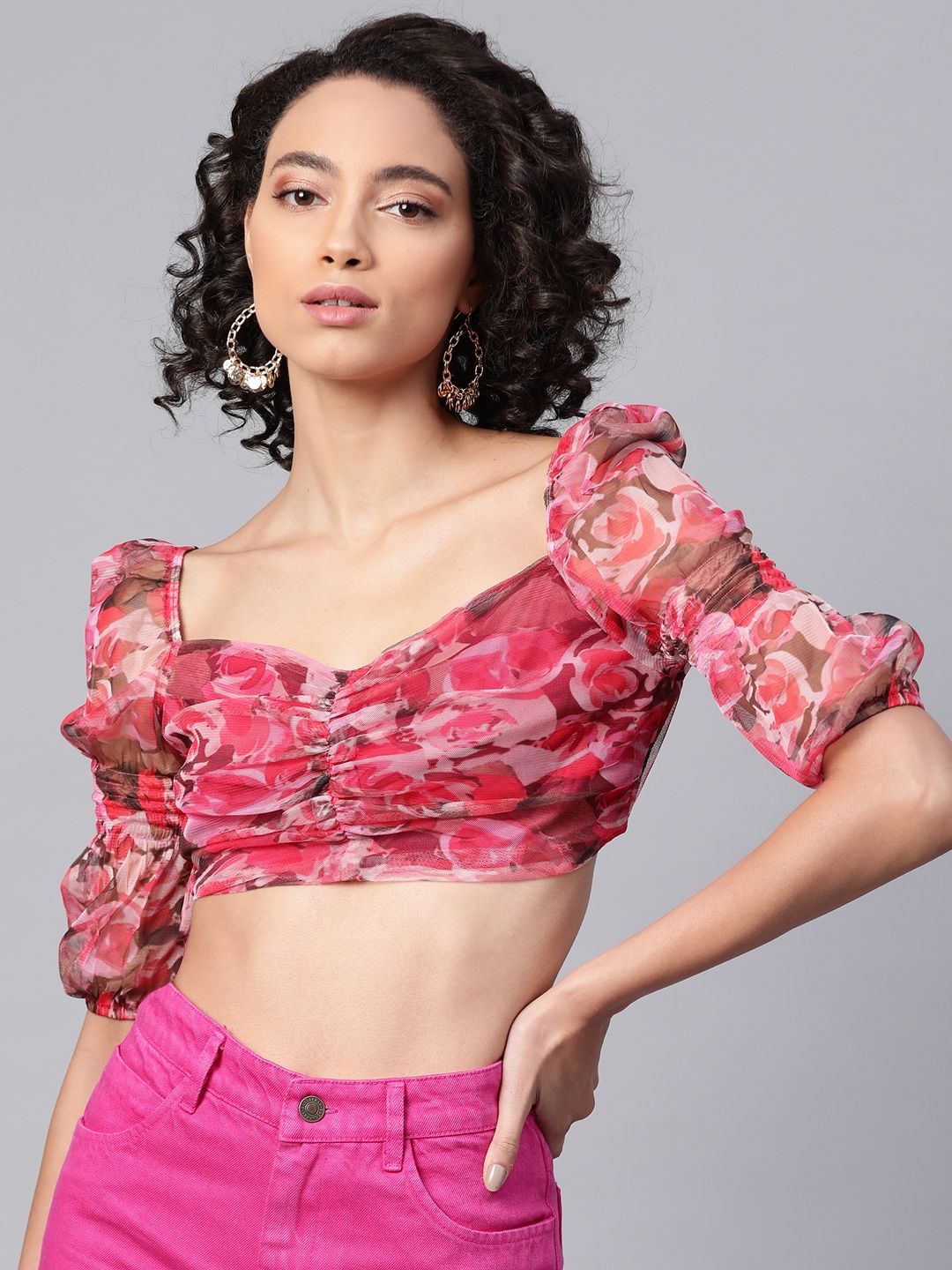 

SASSAFRAS Catchy Red and Pink Floral Print Ruched Crop Top