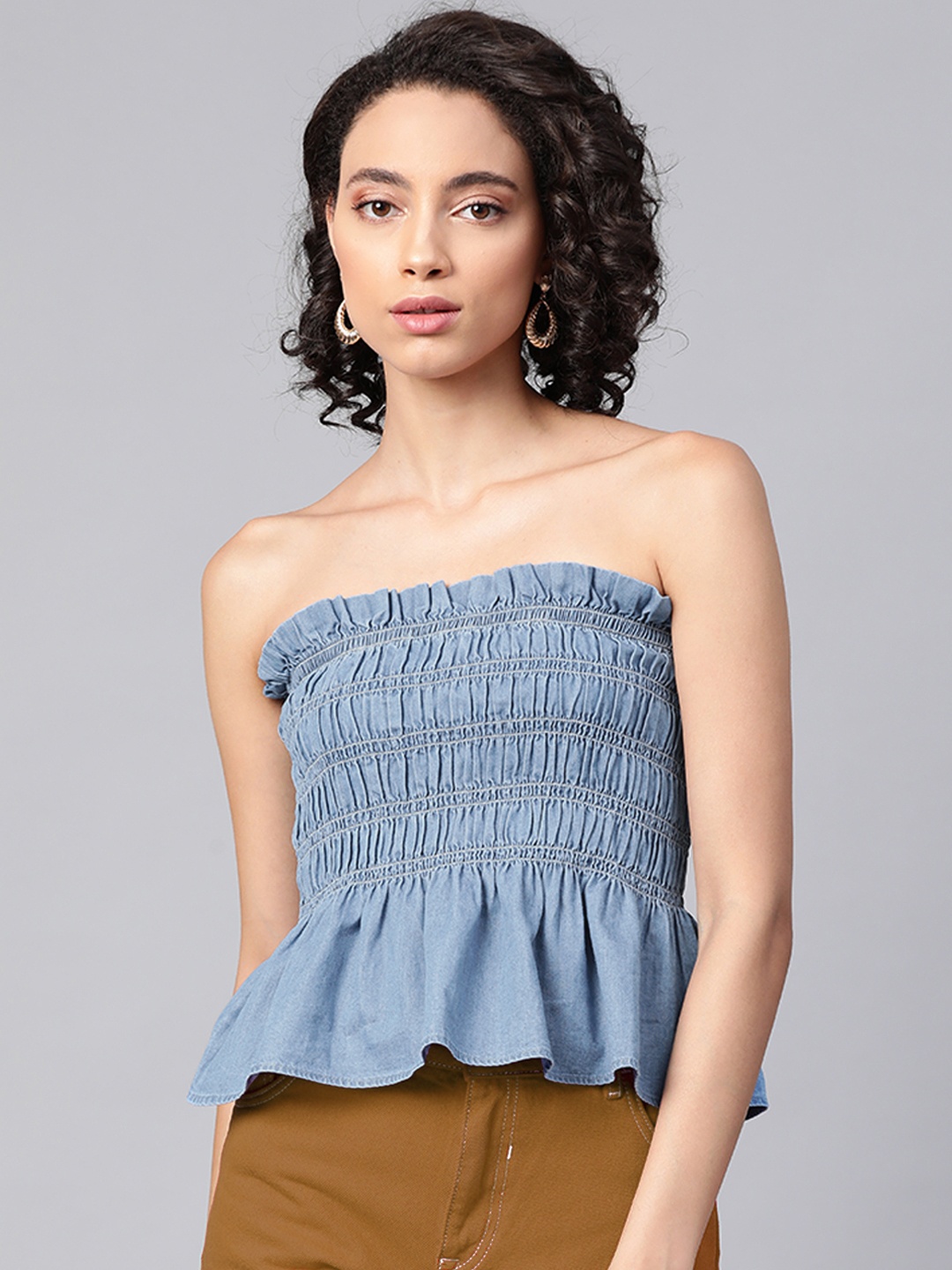 

SASSAFRAS Serene Blue Solid Smocked Crop Top