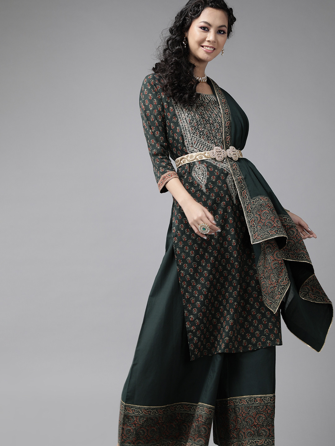 

Ishin Women Green & Maroon Block Print Pure Cotton Kurta with Palazzos & Dupatta