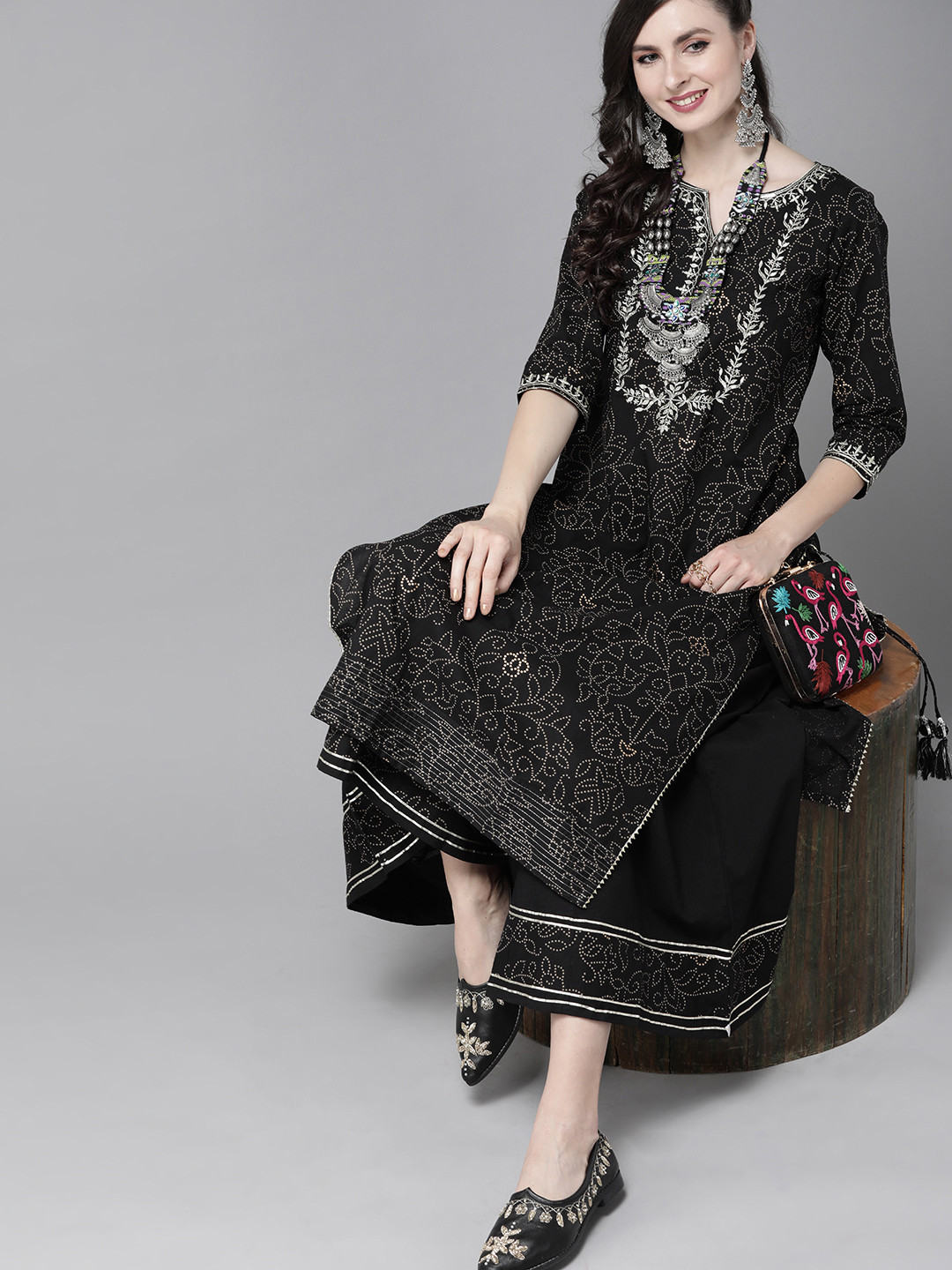 

Ishin Women Black & Off-White Block Print Pure Cotton Kurta with Palazzos