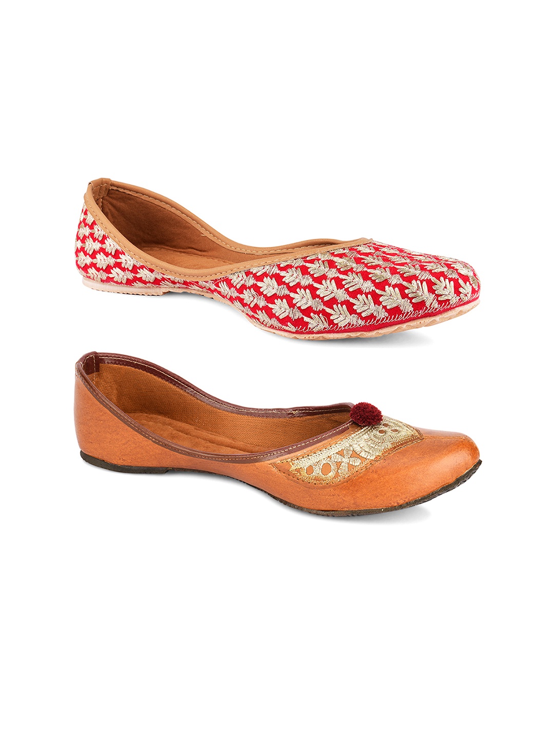 

DESI COLOUR Women Set of 2 Printed Mojaris, Red